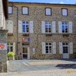 La mairie de Marsac-en-Livradois.