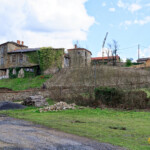 Puis, j'arrive au village de Riols, tout près de Marsac.