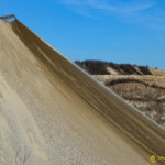 Extraction du minerai dans la mine de cuivre de Bor. C'est la plus grande mine de cuivre d'Europe !