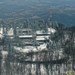 Les photos qui suivent sont les alentours de cette fameuse "Avala Tower". Le point de vue est saisissant.
