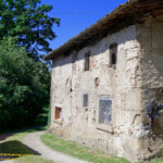 Le sentier du pisé, photo No13 : dans le village des Bradoux