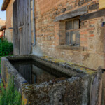 Le sentier du pisé, photo No23 : dans le village de Ricou.