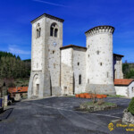 Auzelles - Église Saint-Blaise. Elle était fermée, je n'ai pas pu faire de photos de l'intérieur :-(
