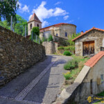 St Sauveur-La-Sagne_Photo No004_le 15 août 2023_En montant à l'église Saint-Silvestre